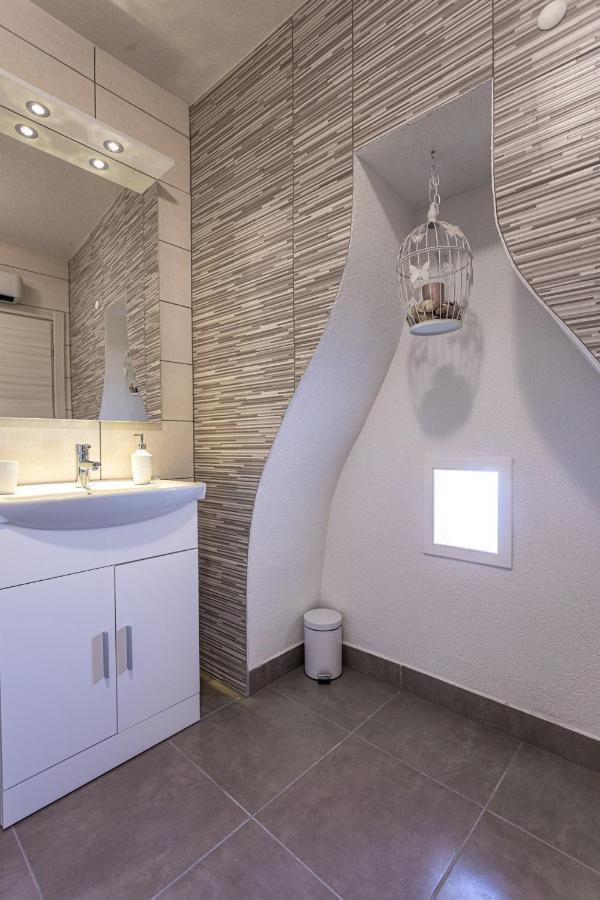 Villa Elm Milohnici Extérieur photo
