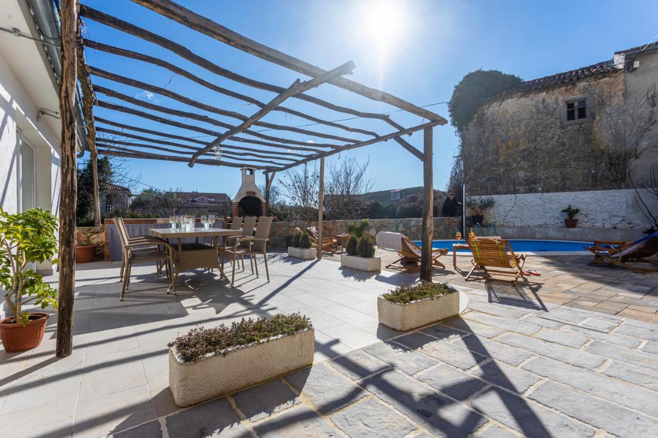 Villa Elm Milohnici Extérieur photo